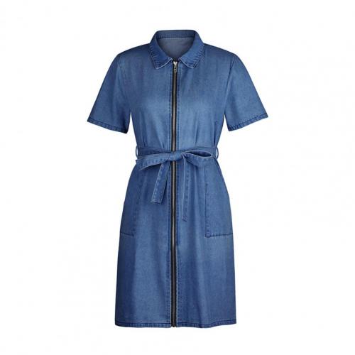 Robe jeans balançoire manche courte avec ceinture et fermeture éclair