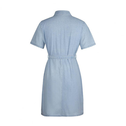 Robe jeans balançoire manche courte avec ceinture et fermeture éclair